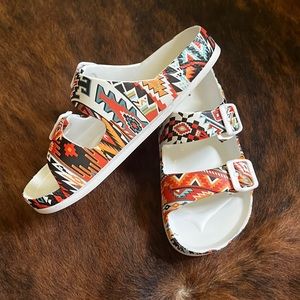 Gypsy jazz Aztec mama Mia sandal slides size 8